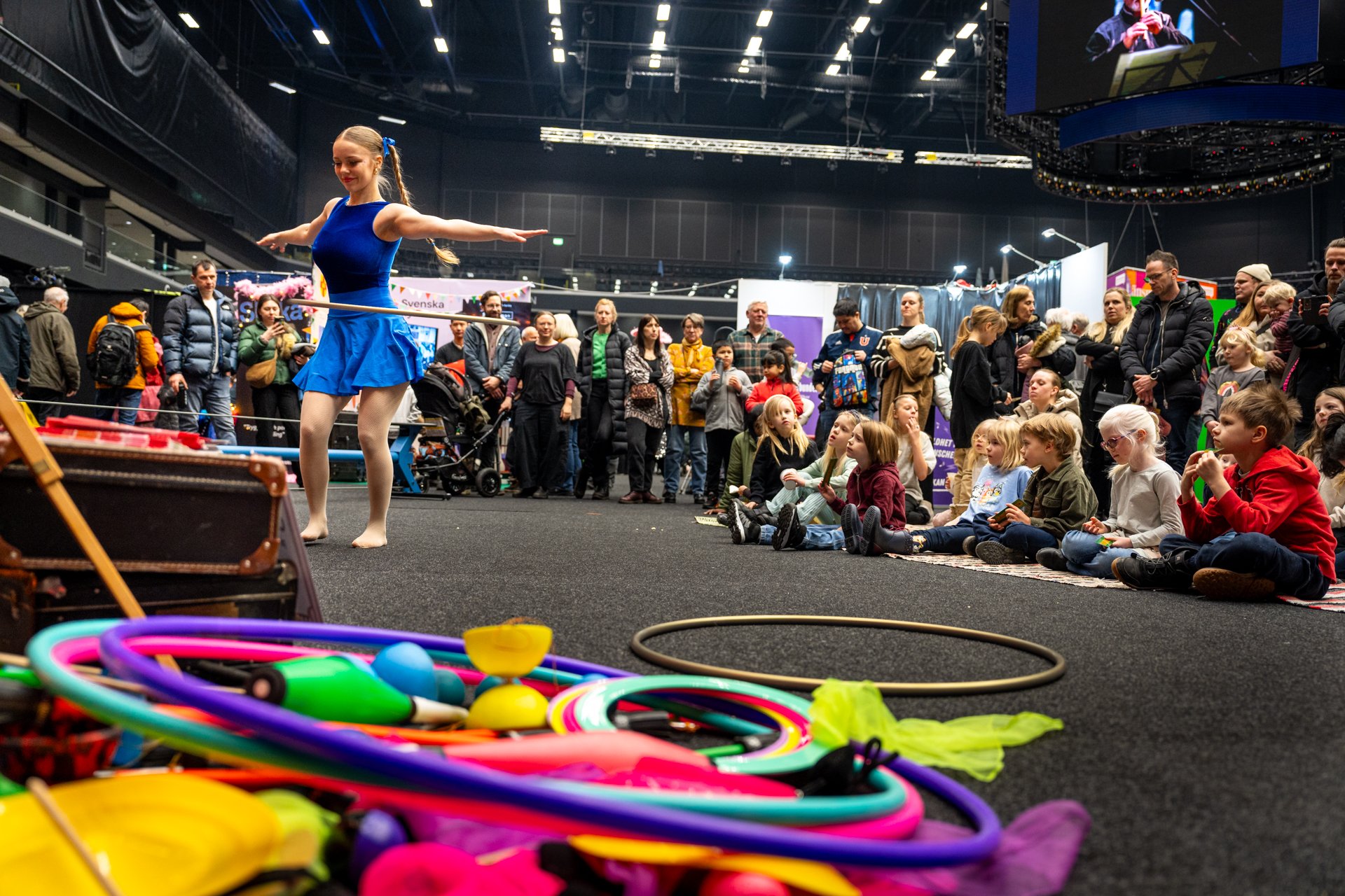 Cirkus prova på – akrobatik, lindans och show-web-Fotograf Per Bille-20250208DSC00185